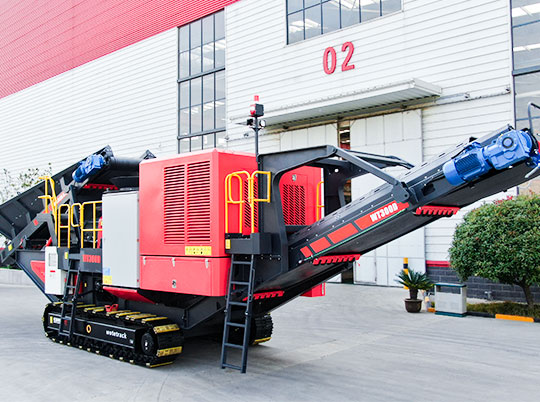 紅星履帶移動(dòng)破碎篩分站，行走的破碎制砂廠！無需基建，投資成本更低！